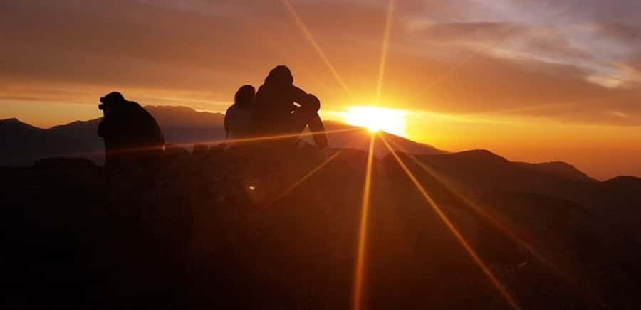 Santiago: Andes Mountains Sunset and Valle Nevado & Picnic - Picnic basics: what’s included and how to get the most out of it