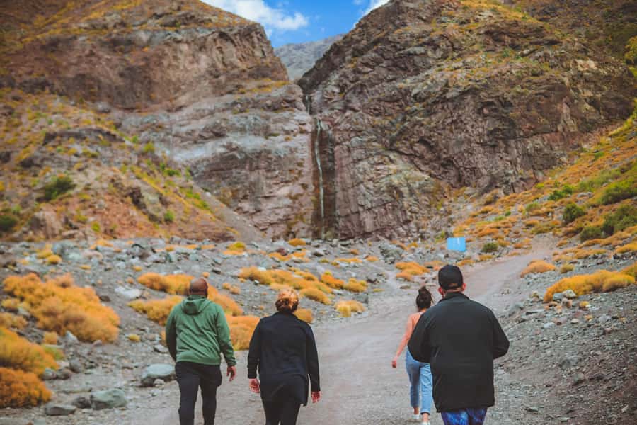 Santiago: Cajón del Maipo Hot Springs & Chilean Barbecue - Should You Book Cajón del Maipo Hot Springs and Chilean BBQ?