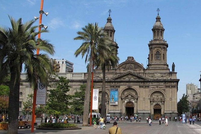 Santiago city tour - A smart Santiago sampler, built for first-time footing