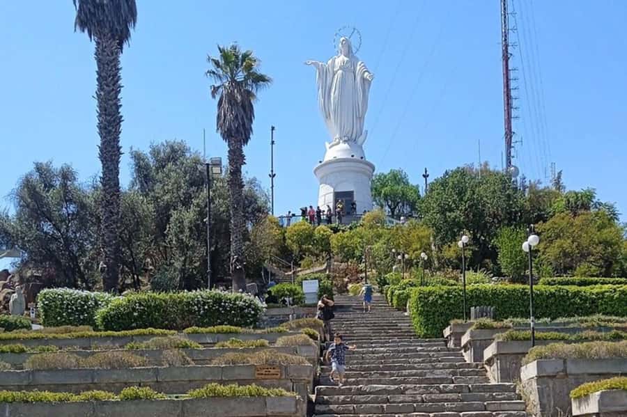 Santiago de Chile: Half-Day City Tour with Local Cuisine - Who this tour suits best, and who should skip it