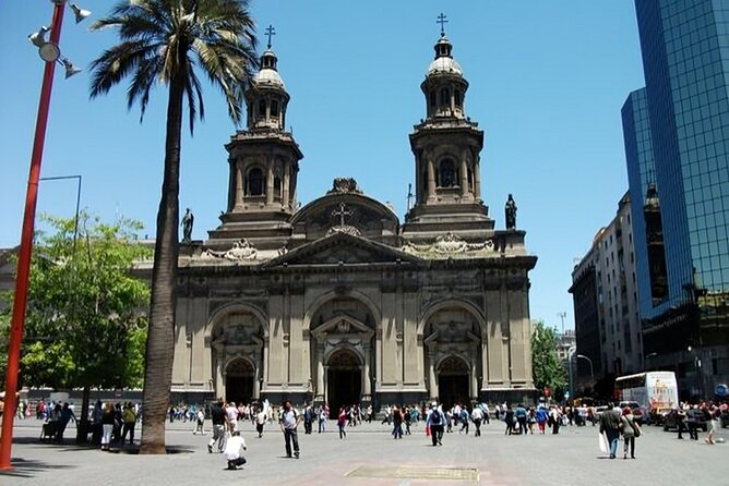Santiago De Chile Highlights Walking Tour with a Guide - Key highlights you should care about