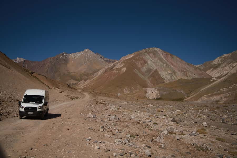 Santiago: Full day Embalse del Yeso, Casa de Chocolate, picnic & Hot Springs - El Yeso Reservoir: photos, viewpoints, and real mountain drama
