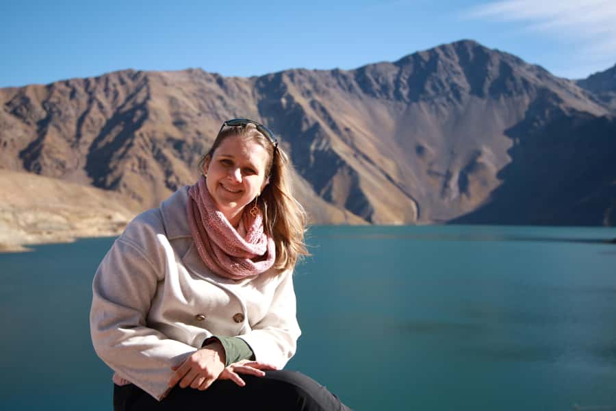 Santiago: Full day Embalse del Yeso, Casa de Chocolate, picnic & Hot Springs - Casa Chocolate in San José de Maipo: taste, shop, and move on