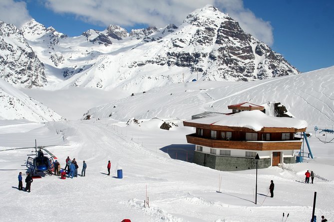 Santiago: Full day Portillo and Inca Lagoon panoramic tour - The scenic drive toward Aconcagua: photos, air, and road reality