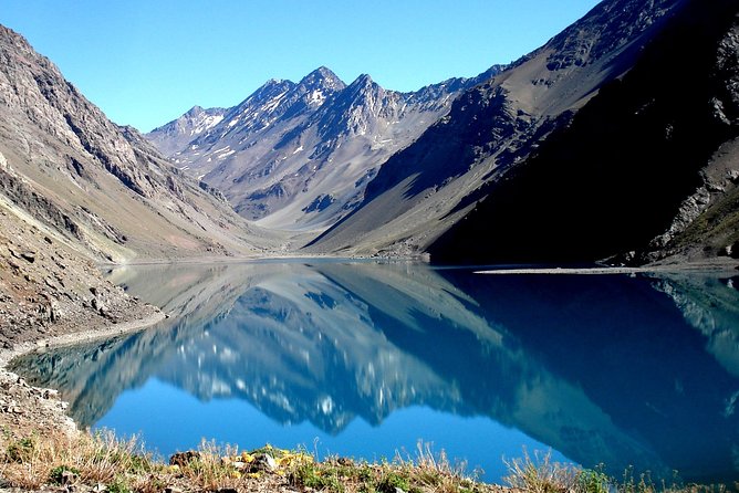 Santiago: Full day Portillo and Inca Lagoon panoramic tour - When Portillo and the Andes are at their best: weather and snow season