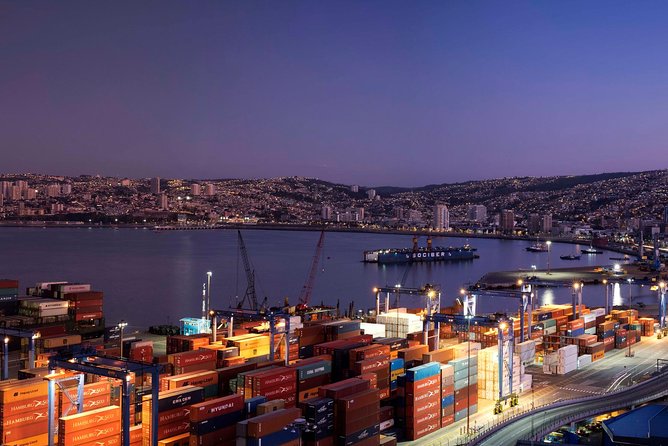 Santiago: Full day tour to Valparaiso and Viña del Mar city - The drive through Curacaví and Casablanca Valley, plus the rural stop