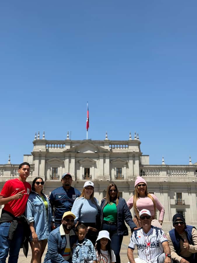 Santiago: Guided City Tour through the historic center of Santiago - Santiago Metropolitan Cathedral: quick visuals, guided meaning