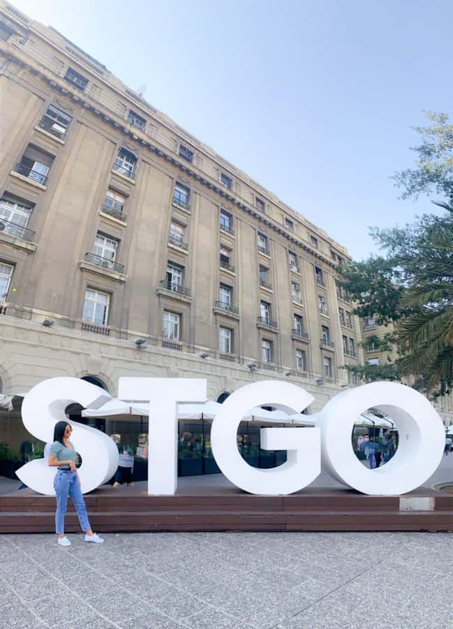 Santiago: Guided City Tour through the historic center of Santiago - Price and value: what $25 buys you in Santiago time