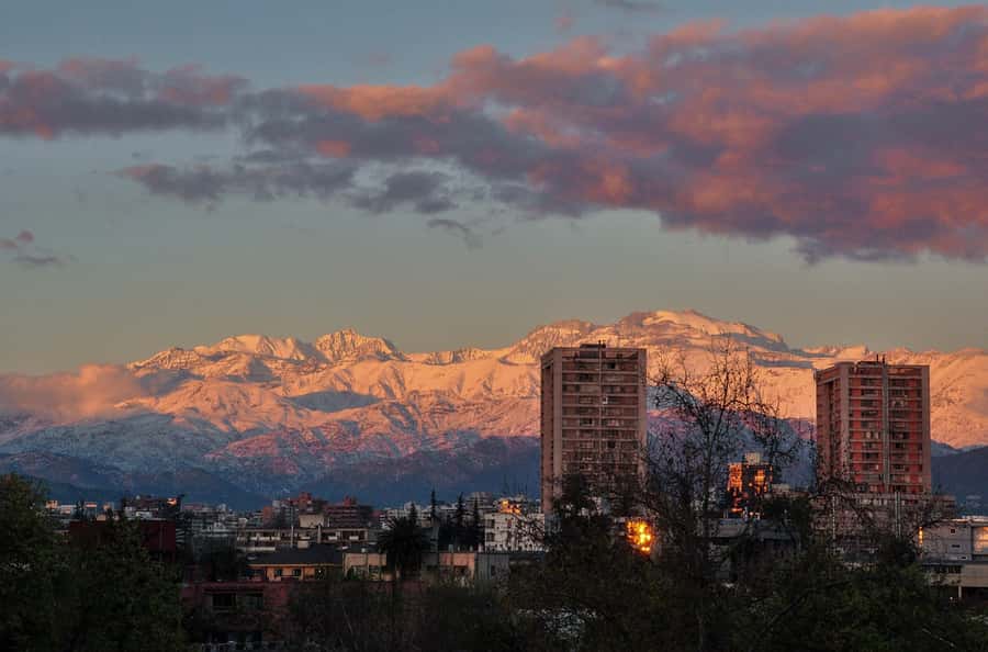Santiago: Guided Full-Day Walking Tour with a Chilean Lunch - Meeting Your Guide Where You Actually Stay