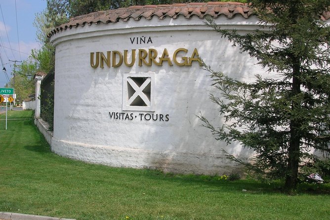 Santiago: Half day Visit to Undurraga vineyard, entrance and transport included - Timing and Closures: Avoid the Days the Winery Is Shut