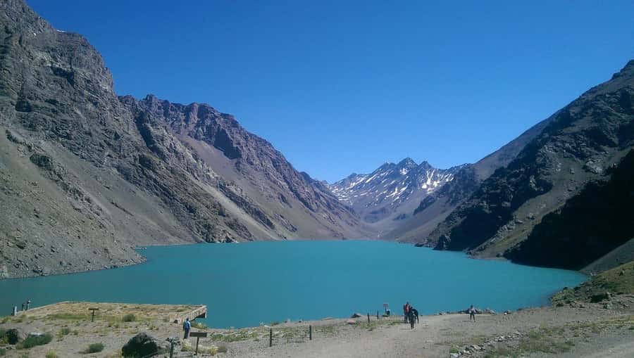 Santiago: Inca Lagoon and Vineyard Visit with Wine Tasting - Portillo Inca Lagoon: turquoise water, altitude, and time to actually enjoy it