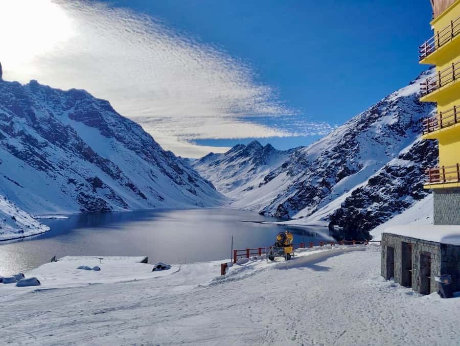 Santiago: Inca Lagoon and Vineyard Visit with Wine Tasting - Winter timing, June to September: snow chances and what to wear