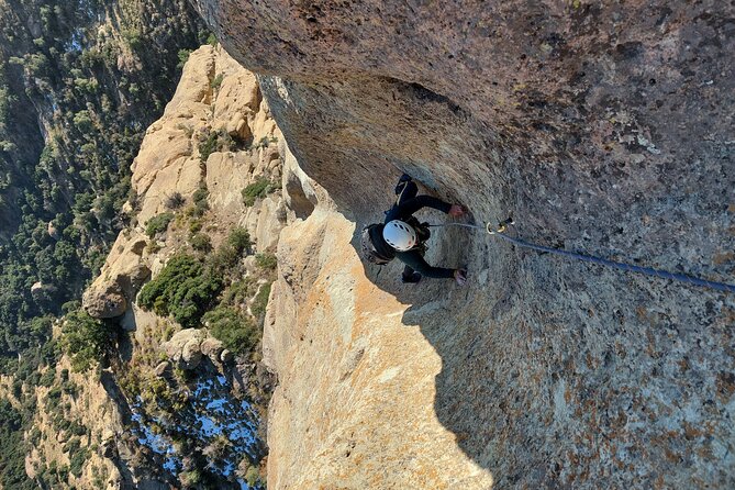 Santiago Metropolitan Region Rock Climbing Experience - Getting picked up and starting around 7:00 AM
