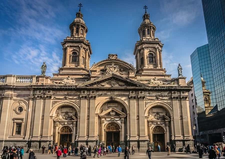 Santiago : Must-See Sites Walking Tour With A Guide - Key things that make this tour worth your time