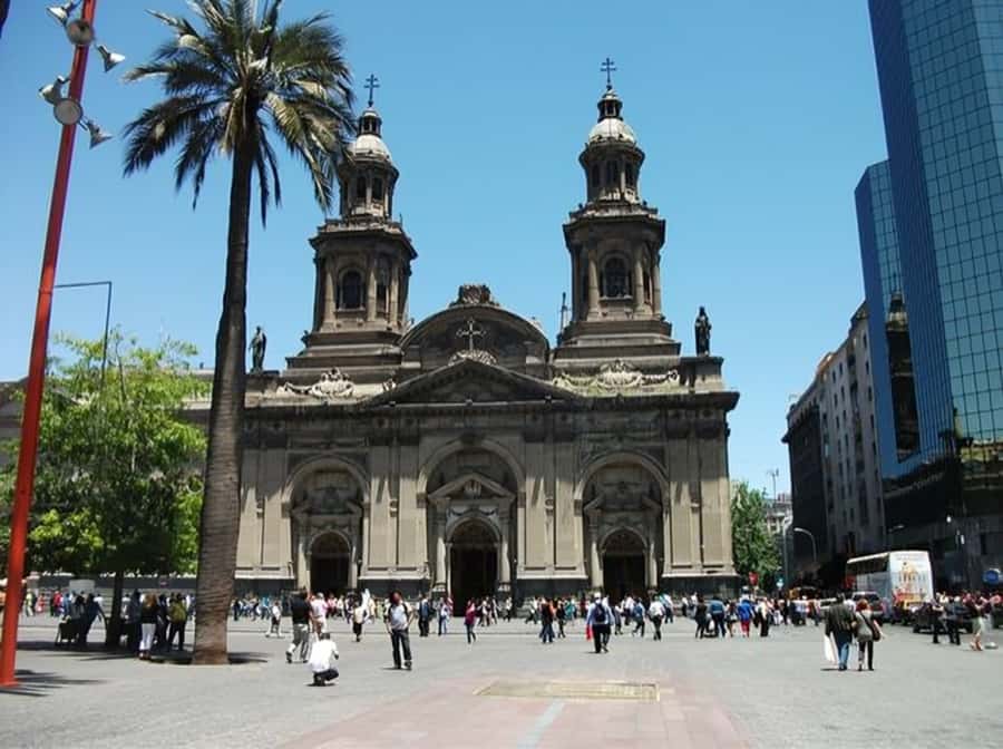 Santiago : Must-See Sites Walking Tour With A Guide - Pacing, expectations, and how to avoid the common disappointments