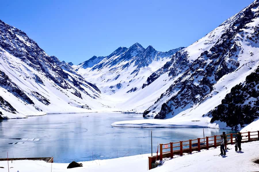 Santiago: Portillo and Laguna del Inca Day Trip with Picnic - Portillo Ski Center time: what to expect at the Andes playground