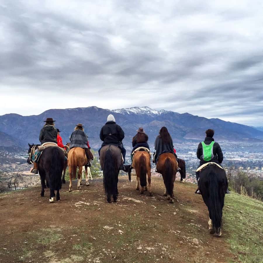Santiago: Private Andes Foothills Horseback Riding. Half day - Why this Andes foothills ride feels special