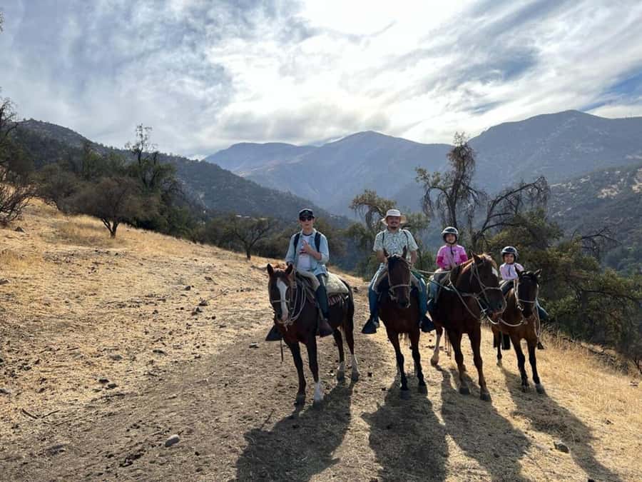 Santiago: Private Andes Foothills Horseback Riding. Half day - Where the optional cheese and wine fits in