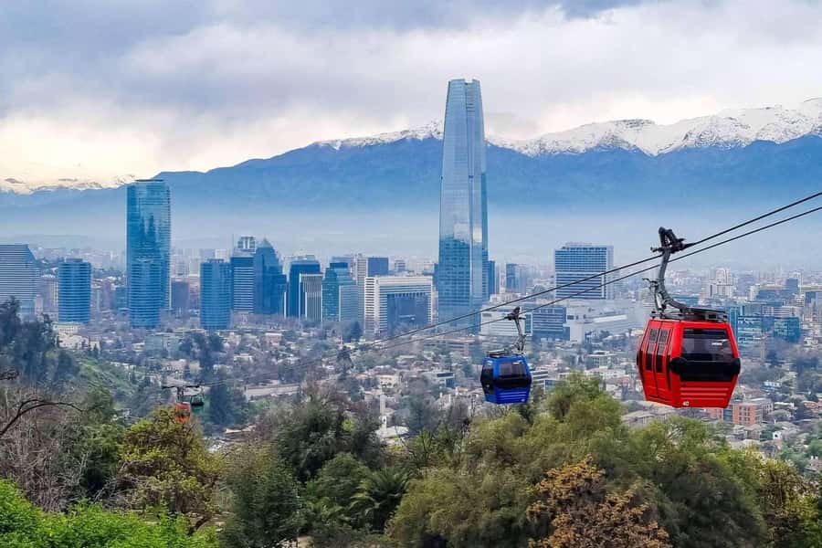 Santiago: Private tour, historic center, high altitude viewpoint, cable car - Key highlights at a glance