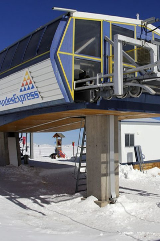 Santiago: Valle Nevado and Farellones Ski-Center Day Trip - Should You Book This Farellones and Valle Nevado Day Trip?