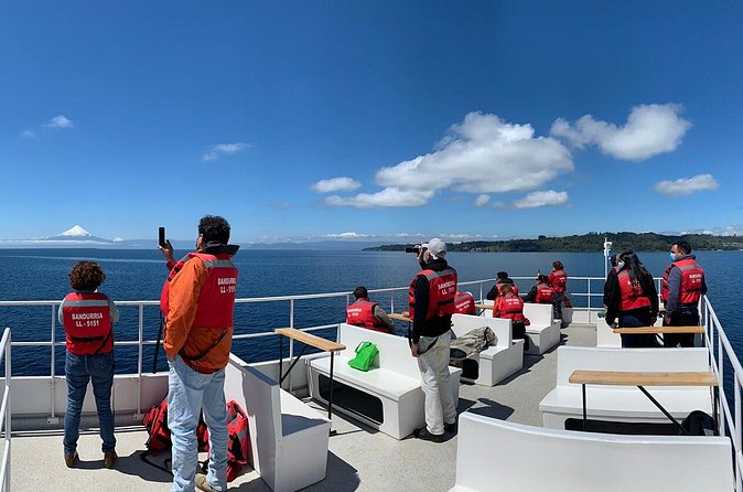 Scenic Catamaran Tour on Llanquihue lake - Comfort on board: blankets, ponchos, and staying warm
