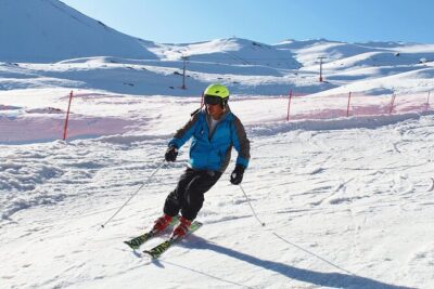 Skiing in Farellones Park: Ski Tickets, Lessons, Transportation and More
