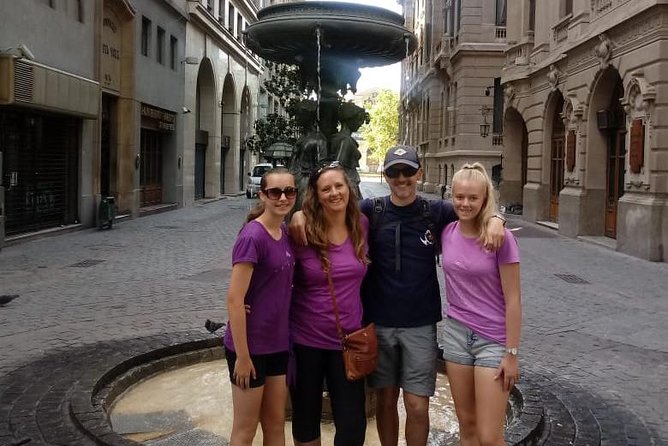Small Group Best Deal: Panoramic Santiago city tour experience plus Viña del mar - Valparaiso - Casablanca in Two Days from Santiago - Group size, English, and how guide quality changes everything