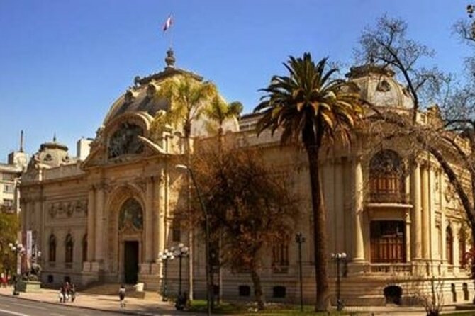 Street Food Tour in Santiago with a Local Guide - Food and Drinks Tastings, What You Can Expect to Try