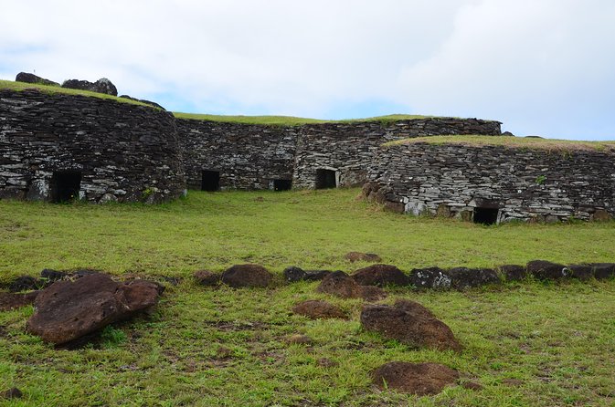 Super Saver: the best of Easter Island - Who this Super Saver combo is best for