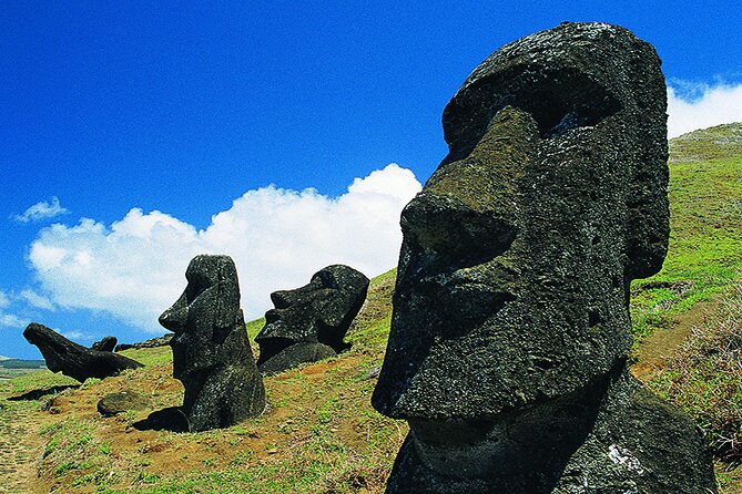 T1-THE GRAND TOUR (non-cruise visitors) - Stops 7 to 9: Rano Raraku quarry, Puna Pau red stone, and the volcanic crater view