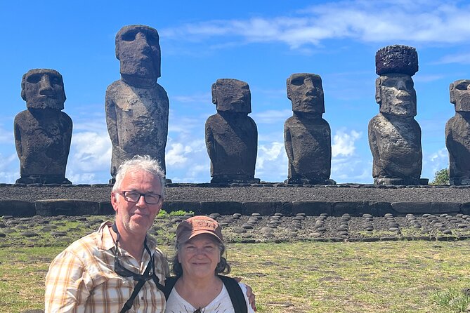 T3+T4-RAPA NUI ARCHAEOLOGICAL SITES (non-cruise visitors) - Ahu Huri a Urenga: the four-handed moai and astronomy alignment