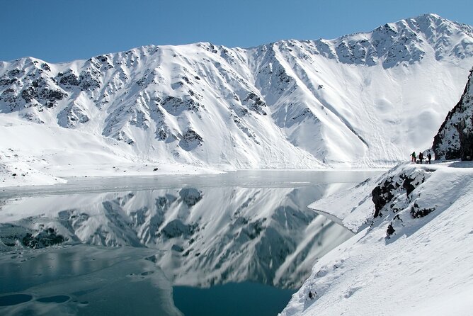 Tour Cajón del Maipo + Embalse el Yeso - Stop 2, Embalse El Yeso: The Reservoir Viewpoint That Becomes Your Main Photo