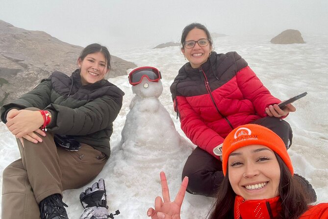 Tour from Santiago 1 day in Farellones and Panoramic Nevado Valley - Stop 2: Farellones mountain village, wooden houses and a simpler kind of snow day