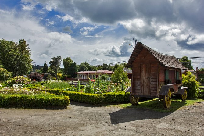 Tour Frutillar - Your English guide and the culture pieces that make it stick