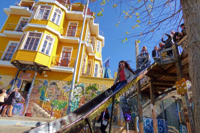 Tour to Valparaíso, Viña del Mar, Pablo Neruda Museum and Vineyard - Pickup, group flow, and why your day starts early
