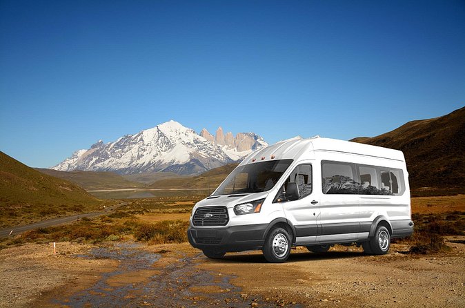 Transporte Compartido de Puerto Natales a Lago Grey (RT o OW) - Group Size and the Shared Ride Experience
