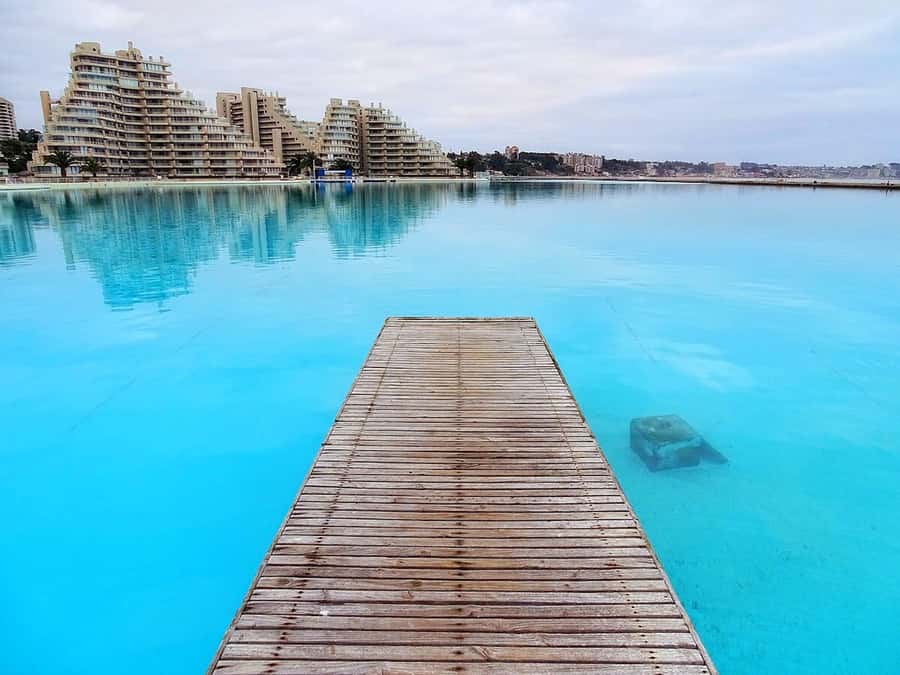 Undurraga + Isla Negra + San Afonso del Mar ----- Full day - Lunch at the resort and the world-famous pool moment