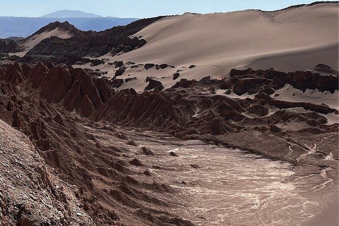 Valley of the Moon in San Pedro de Atacama Guided Tour + Cocktail - Stop 2: Mirador de Kari, Piedra del Coyote plus the included cocktail
