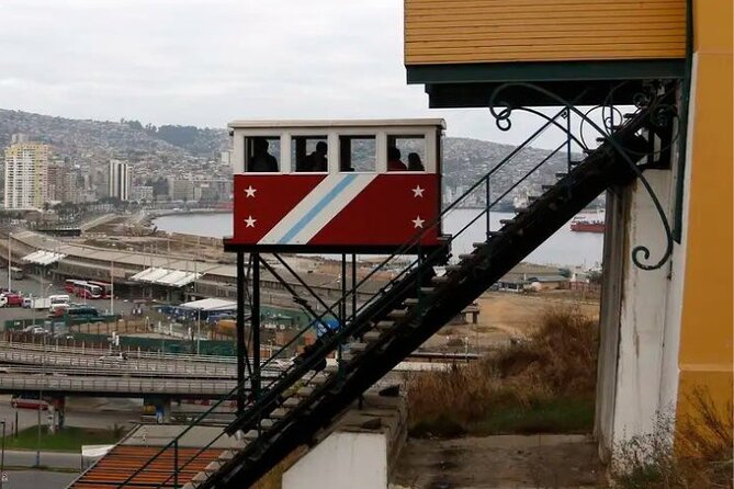Valparaíso and Viña del Mar: Private Sightseeing City Tour - A private Santiago-to-coast day with real Valparaíso hill time