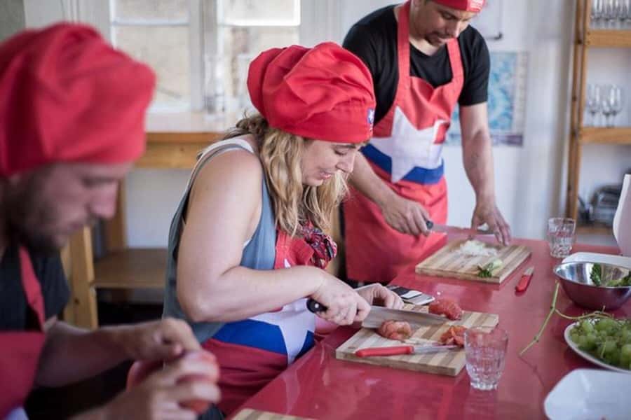 Valparaiso: Chilean Cooking Class with Fresh Market visit - Market to kitchen: why this format feels so practical