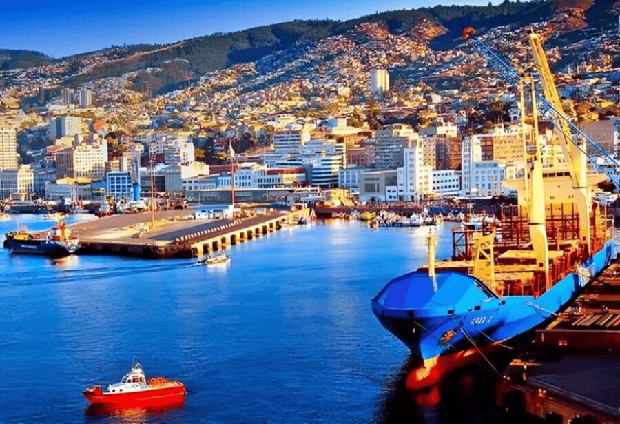 Valparaiso : Must-See Sites Walking Tour With A Guide - Armada de Chile and Plaza Views From Ascensor El Peral