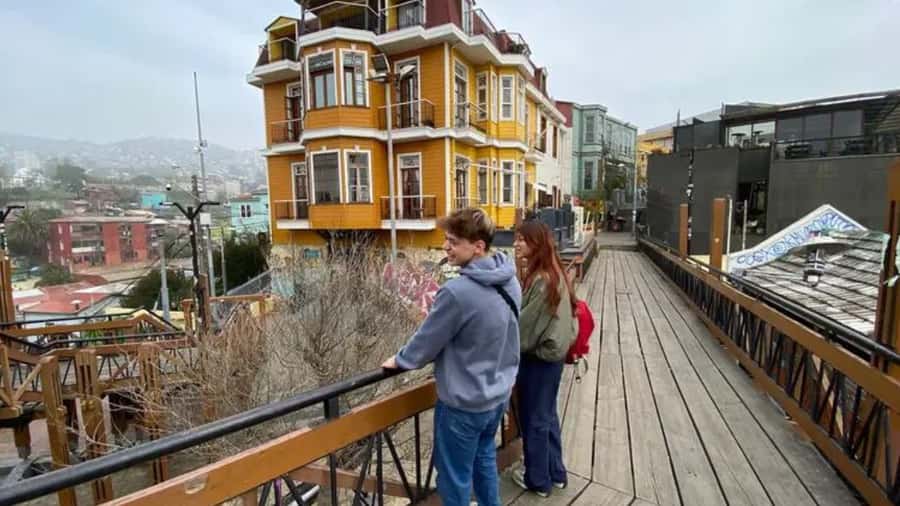 Valparaíso: Private Full Day Sightseeing Tour - Key highlights you’ll actually feel