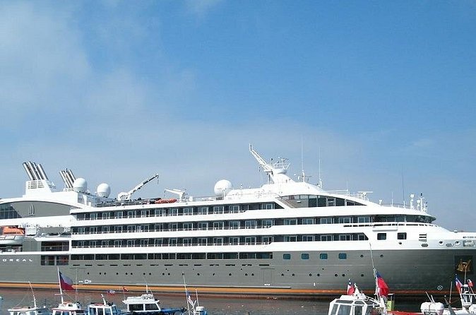 Valparaiso to Santiago Private Transfer or Santiago to Valparaiso - Drop-Off Choices: Santiago Hotel vs International Airport
