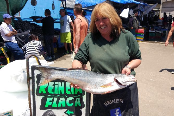 Valpo in 1 day: Authentic + Famous! Semi-private walking tour & public transport - Caleta Portales: fishermen, fish markets, and shore wildlife