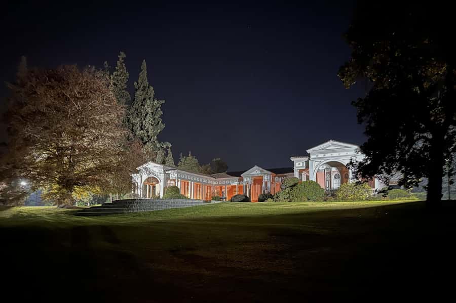 Viña Concha y Toro Nighttime: Dinner Show - Why Viña Concha y Toro at night is more than a standard wine tour