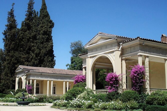 Viña Concha y Toro: Premium Wine Center Tour - Pickup in Santiago: two meeting points, one group bus