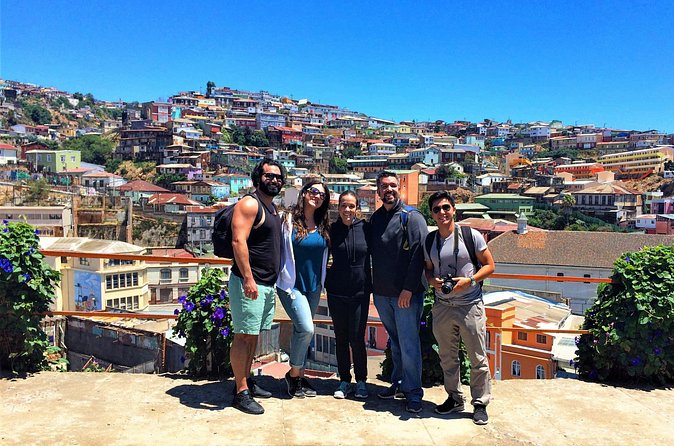 Walking Tour at Valparaiso and Viña with Lunch Starts in Santiago - Plaza Sotomayor: naval history in the middle of town