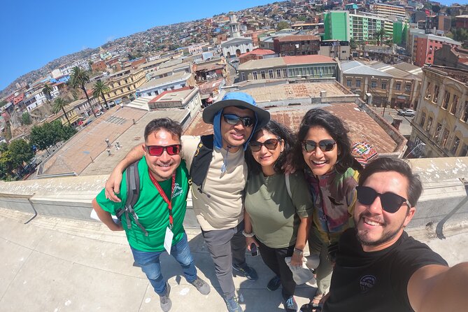 Walking Tour at Valparaiso and Viña with Lunch Starts in Santiago - Cerro Alegre: panoramic views plus art stops