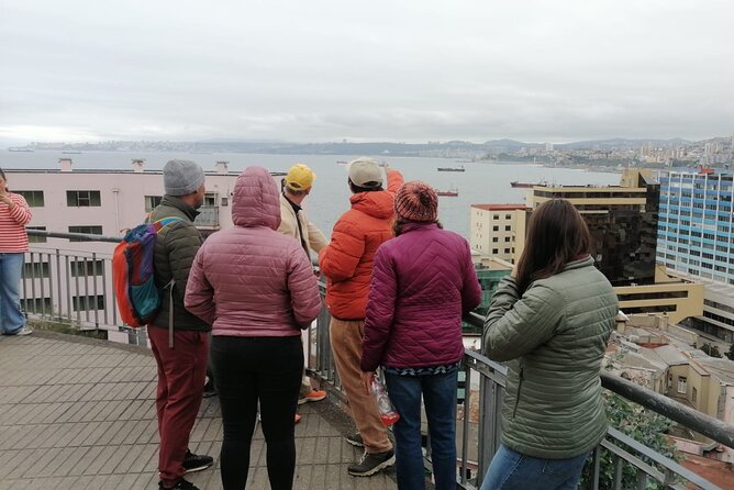 Walking Tour Valparaiso, History & Art - Private Optional - Plaza Aníbal Pinto and the Fountain of Neptune, where geography becomes story