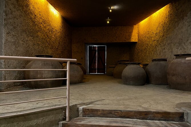 Winery & Valparaiso Private Tour - day trip from Santiago - Casablanca Valley Wine Route Stop: Tour and Tasting Included